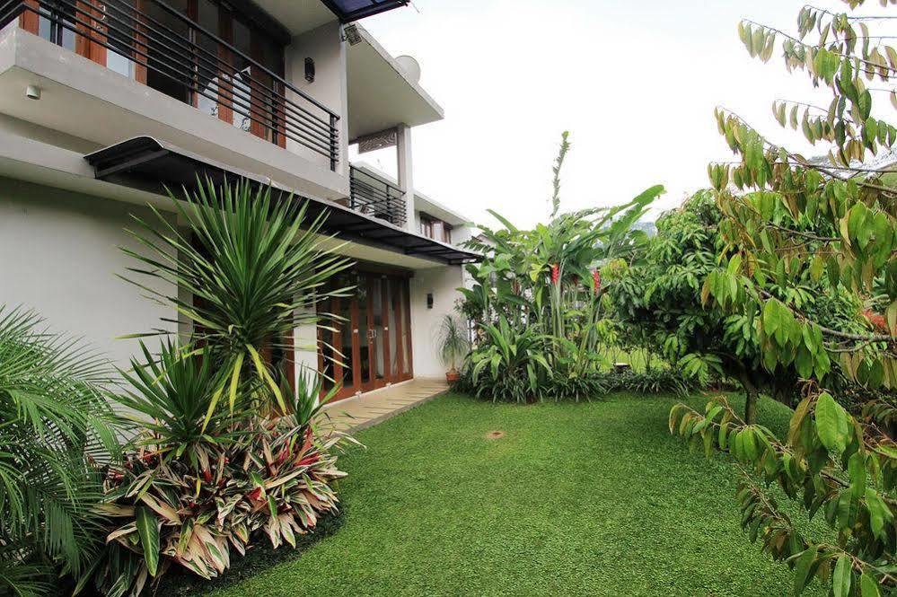 Nirwana Syariah 3* Bandung
